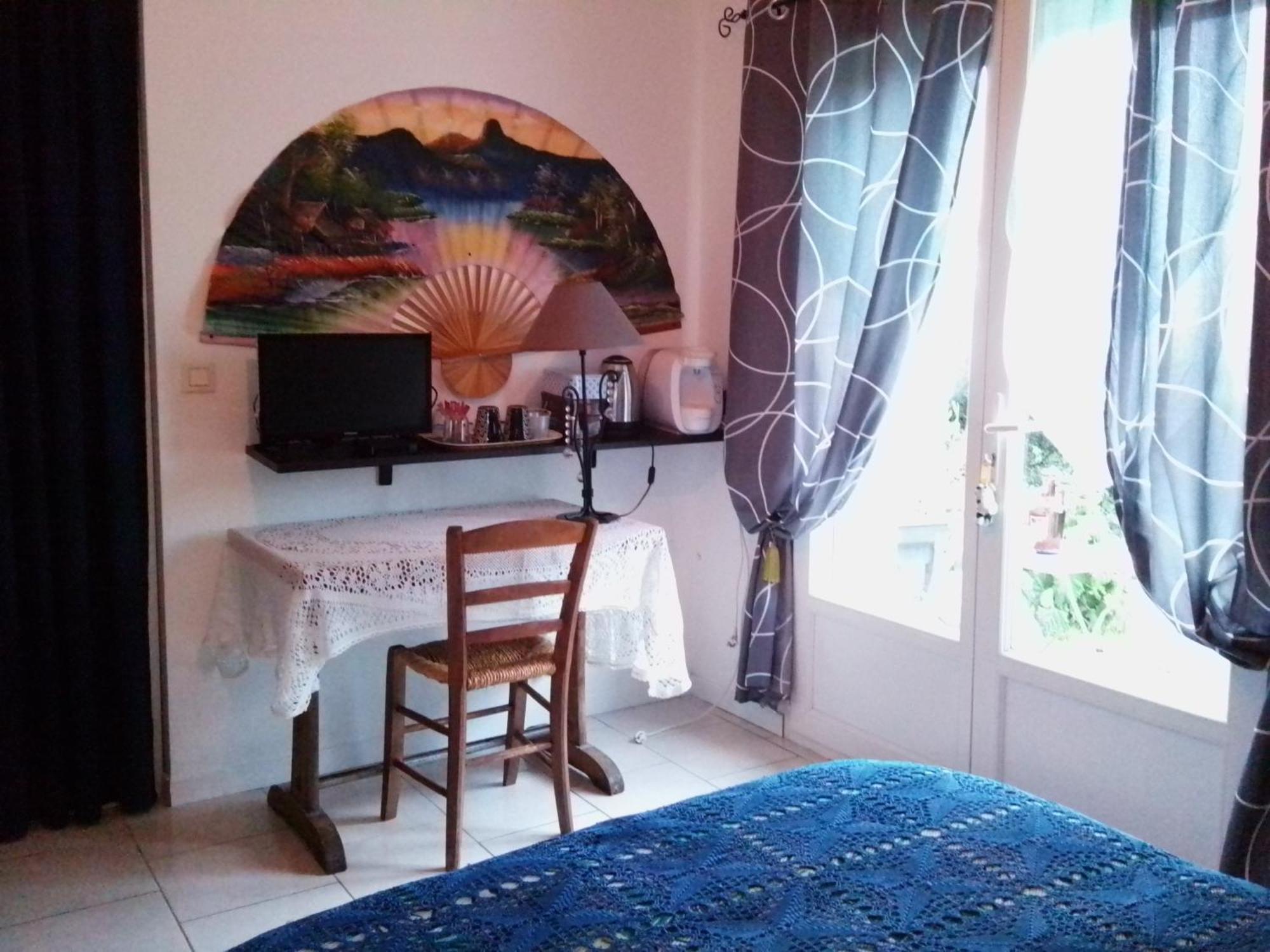 Le Chausse A Bres Chambre D'Hotes 2 Payzac  Quarto foto
